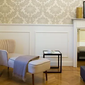 https://duomo-rooms.italymilanhotels.net