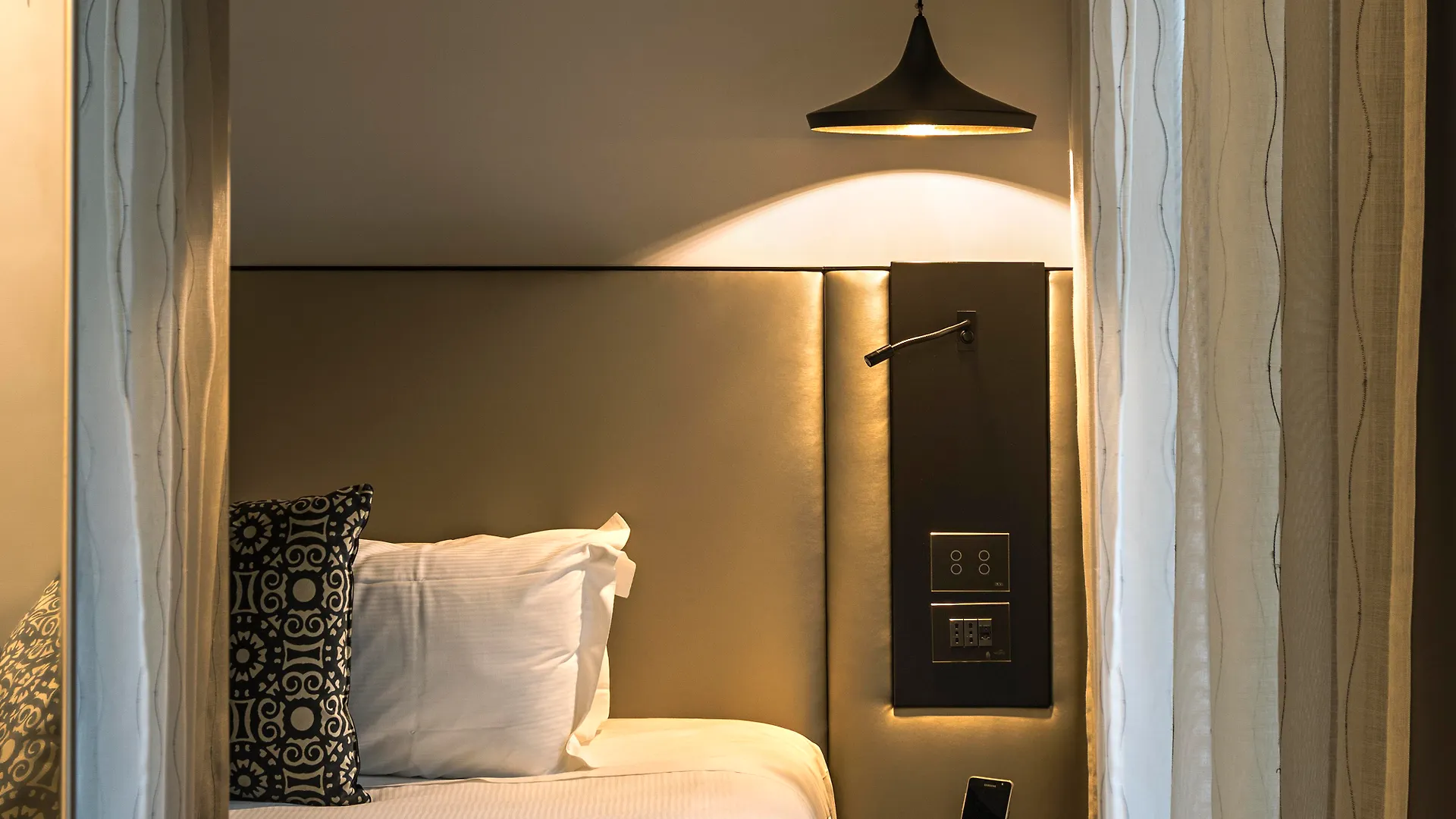 Corso 281 Luxury Suites Rome 5*,
